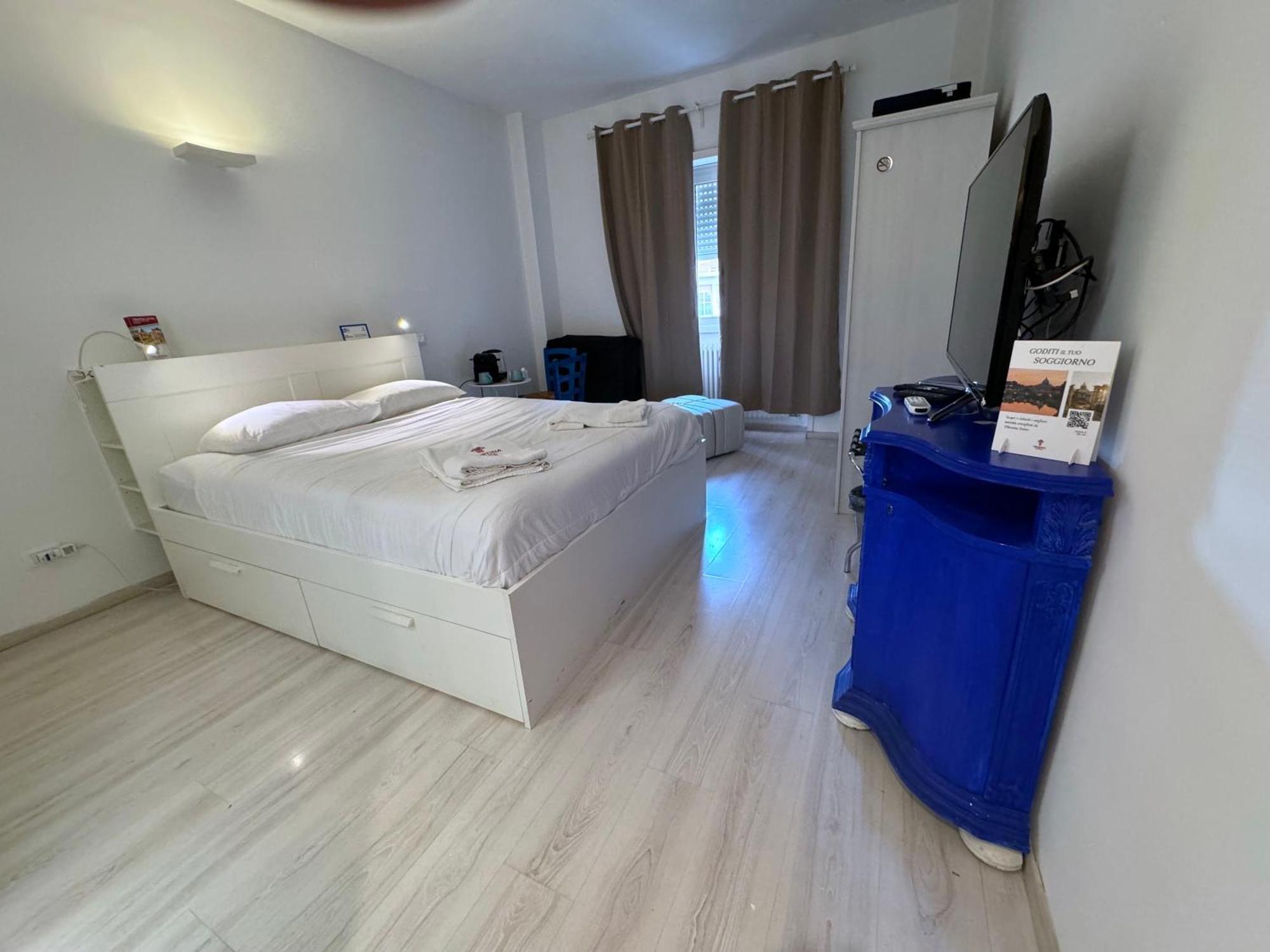 Tiburtina Suites, Roma Zewnętrze zdjęcie