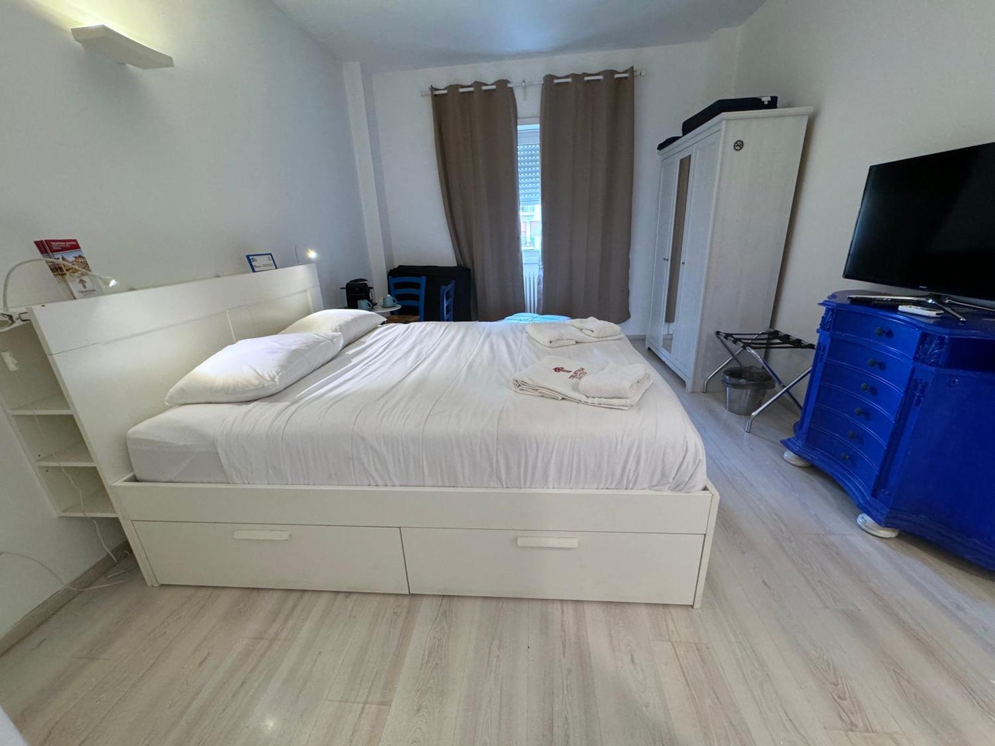 Tiburtina Suites, Roma Zewnętrze zdjęcie