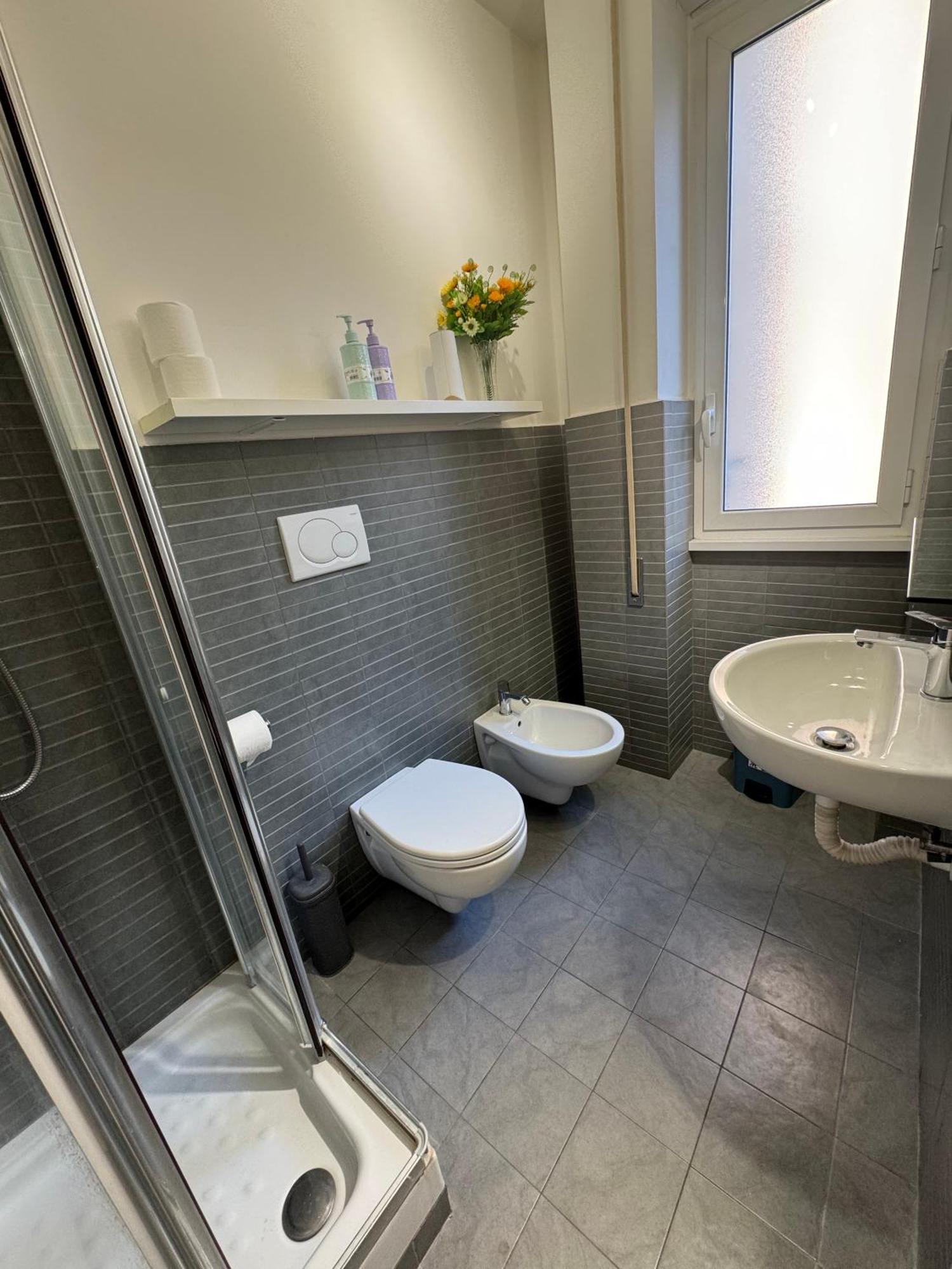 Tiburtina Suites, Roma Zewnętrze zdjęcie