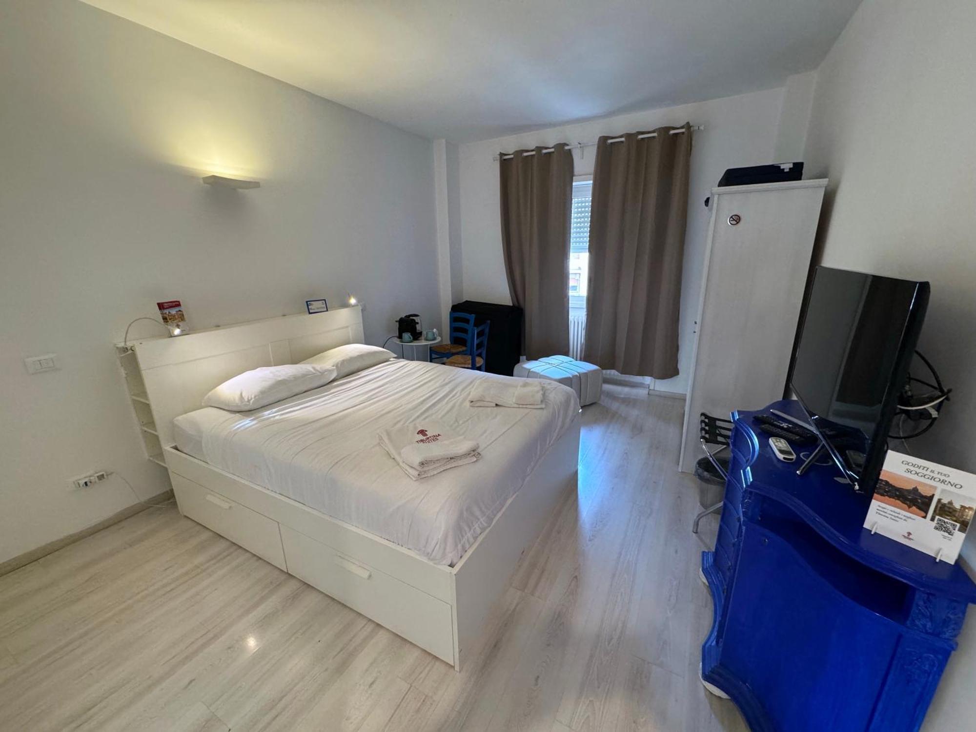Tiburtina Suites, Roma Zewnętrze zdjęcie