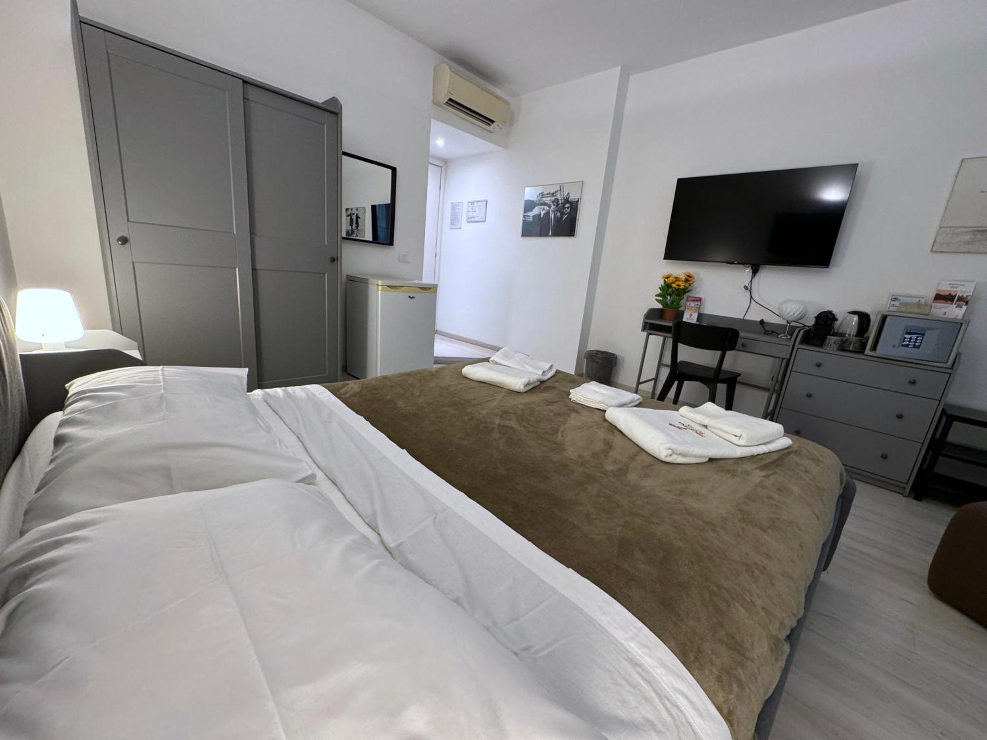 Tiburtina Suites, Roma Zewnętrze zdjęcie
